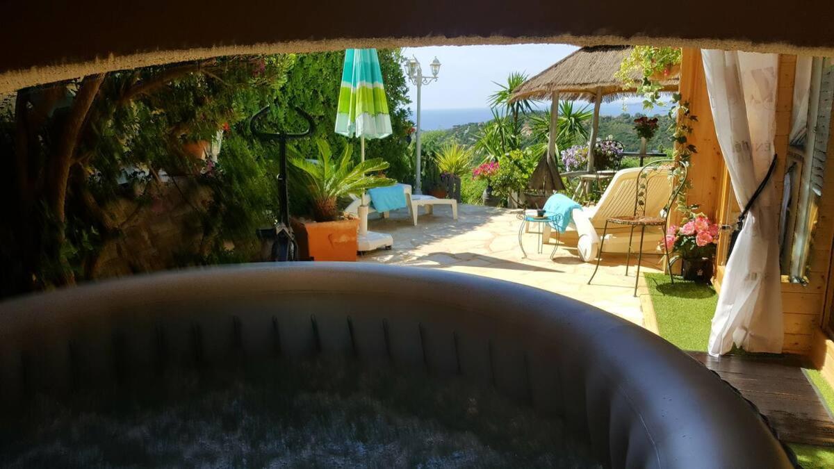 Coeurs de Pirates en Hiver SPA SAUNA TERRASSES ABRITEES JARDIN Vélos B&B Cavalaire-sur-Mer Exterior foto